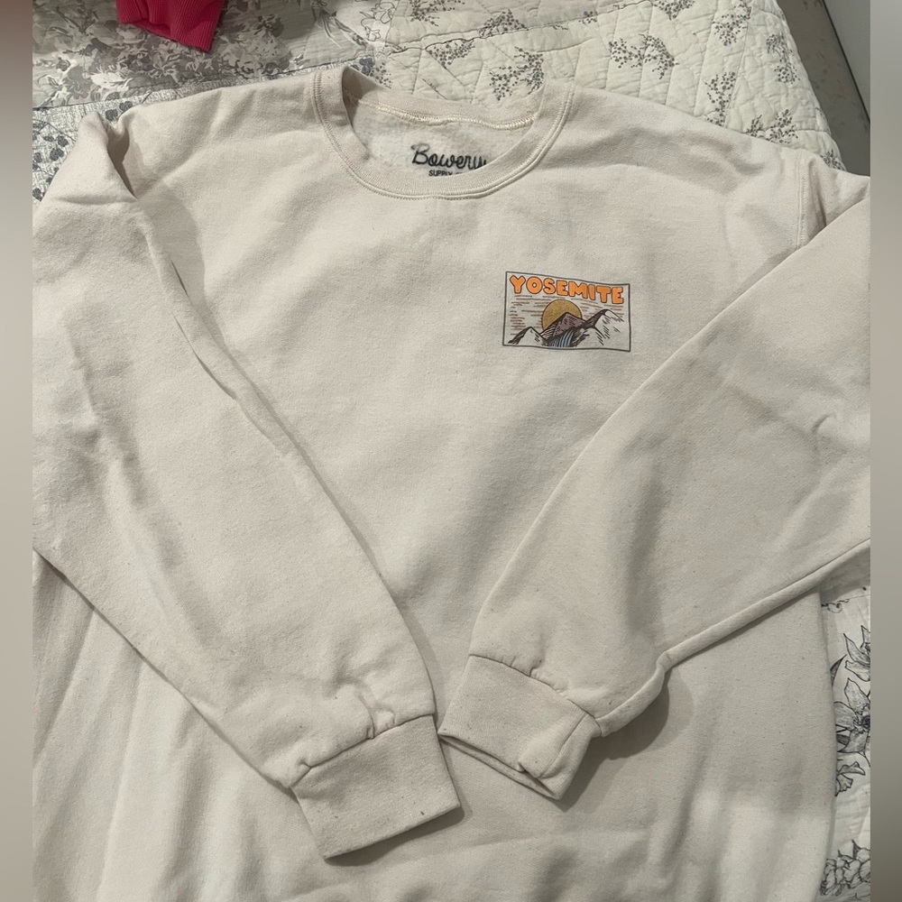 Yosemite crew neck